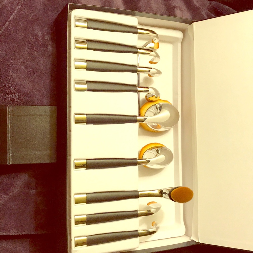 Makeup Brushes
